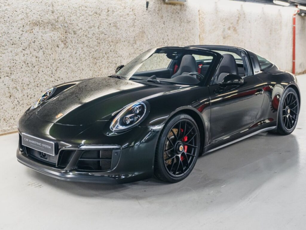 découvrez la valeur des porsche classiques, des modèles iconiques qui allient performance, design intemporel et histoire automobile. explorez les facteurs influençant leur prix et apprenez comment investir dans ces véhicules d'exception.